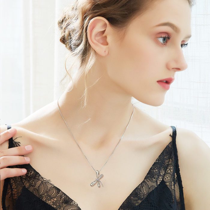 MAYFER, Collar con dije de libélula de cristal - Imagen 6