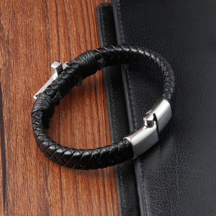 Mayfer Homme,Pulsera de piel para   en color negro con detalle de cruz plateada y broche de acero inoxidable. - Imagen 4