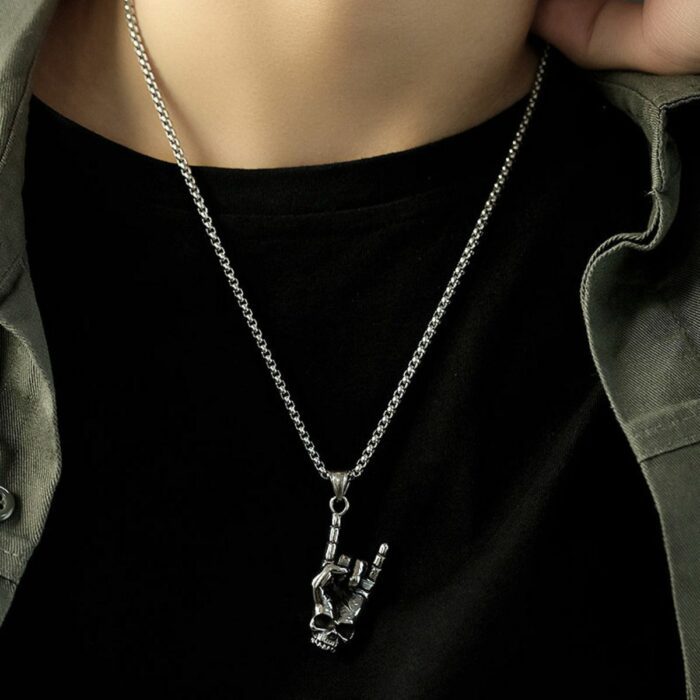 Mayfer Homme,Cadena con dije de acero inoxidable para   con diseño de mano con calavera, en color plateado. - Imagen 6