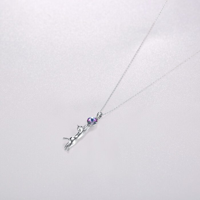 Mayfer , Collar de plata 925   con dije en forma de gatito acostado decorado con finos cristales austriacos. - Imagen 2