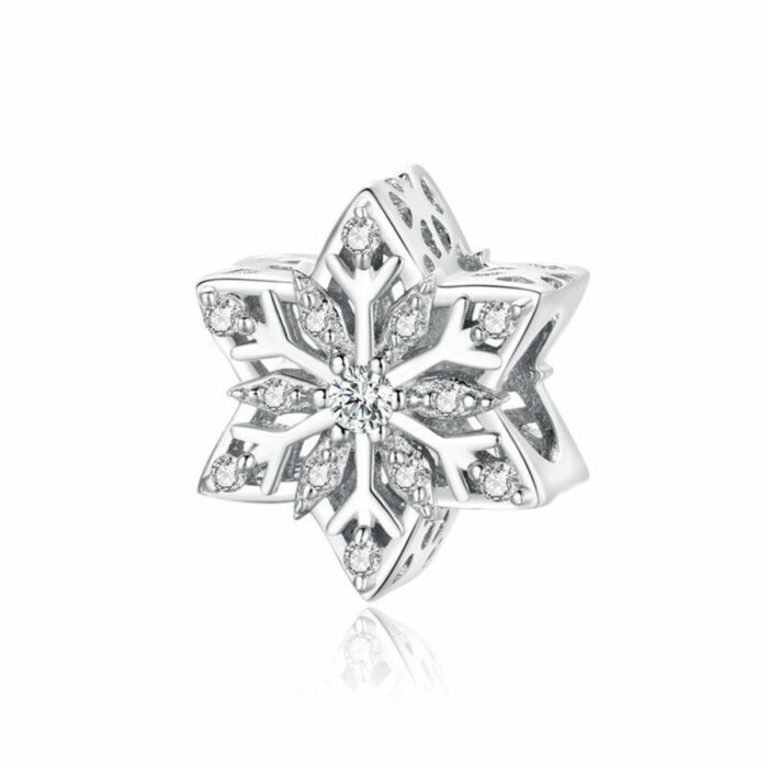 Mayfer,Elegante Charm de plata .925 con diseño Navideño de Copo de Nieve decorado con finos cristales, perfecto para Pulsera y/o cadena.