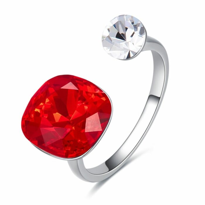 Mayfer , Anillo ajustable con cristal color rojo rubí