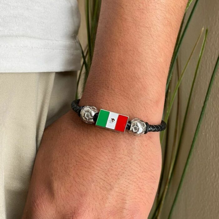 Mayfer Homme, Pulsera de piel negra con diseño de bandera de México y balón en acero inóxidable - Imagen 2