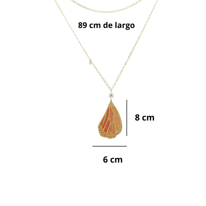 Mayfer, Collar largo decorado con un dije de ala mariposa en color durazno - Imagen 4