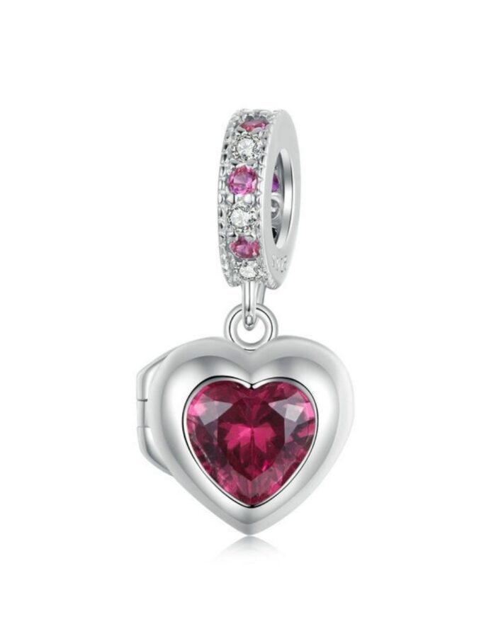Mayfer |Charm con forma de corazon decorado en tonos  rojos - Color Plateado.