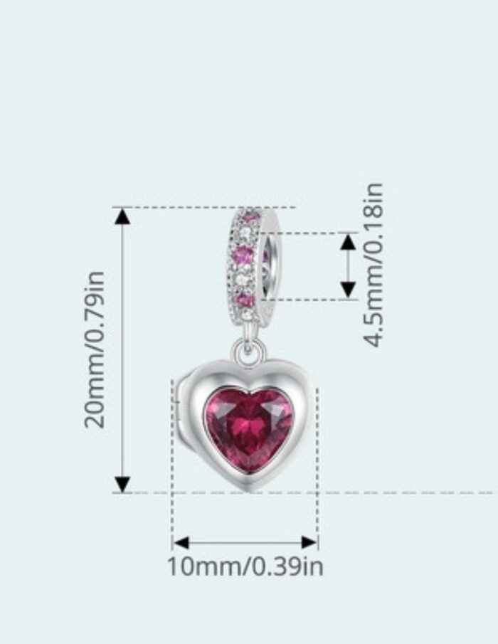 Mayfer |Charm con forma de corazon decorado en tonos  rojos - Color Plateado. - Imagen 6